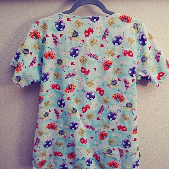 Top Scrub - XS (2 for $10) - Picture 2 of 9